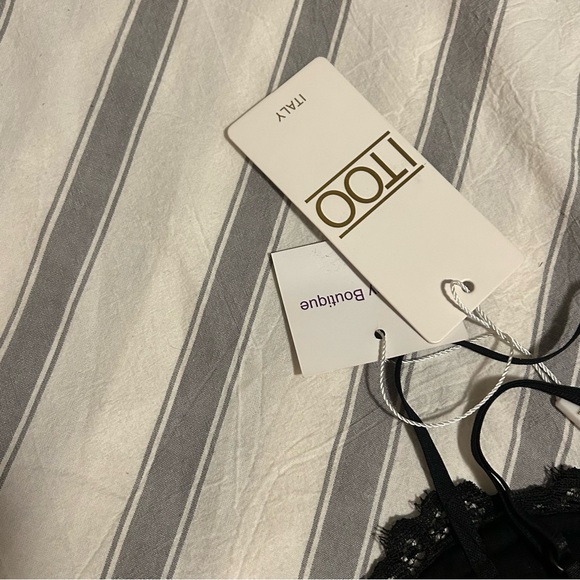 Elegant Black Lace Satin Lingerie Pajama Set Small - Picture 7 of 9